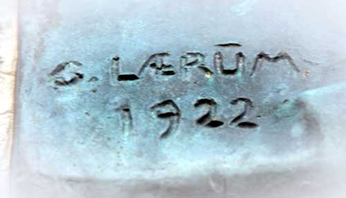 Gustav Lrum [signatur]